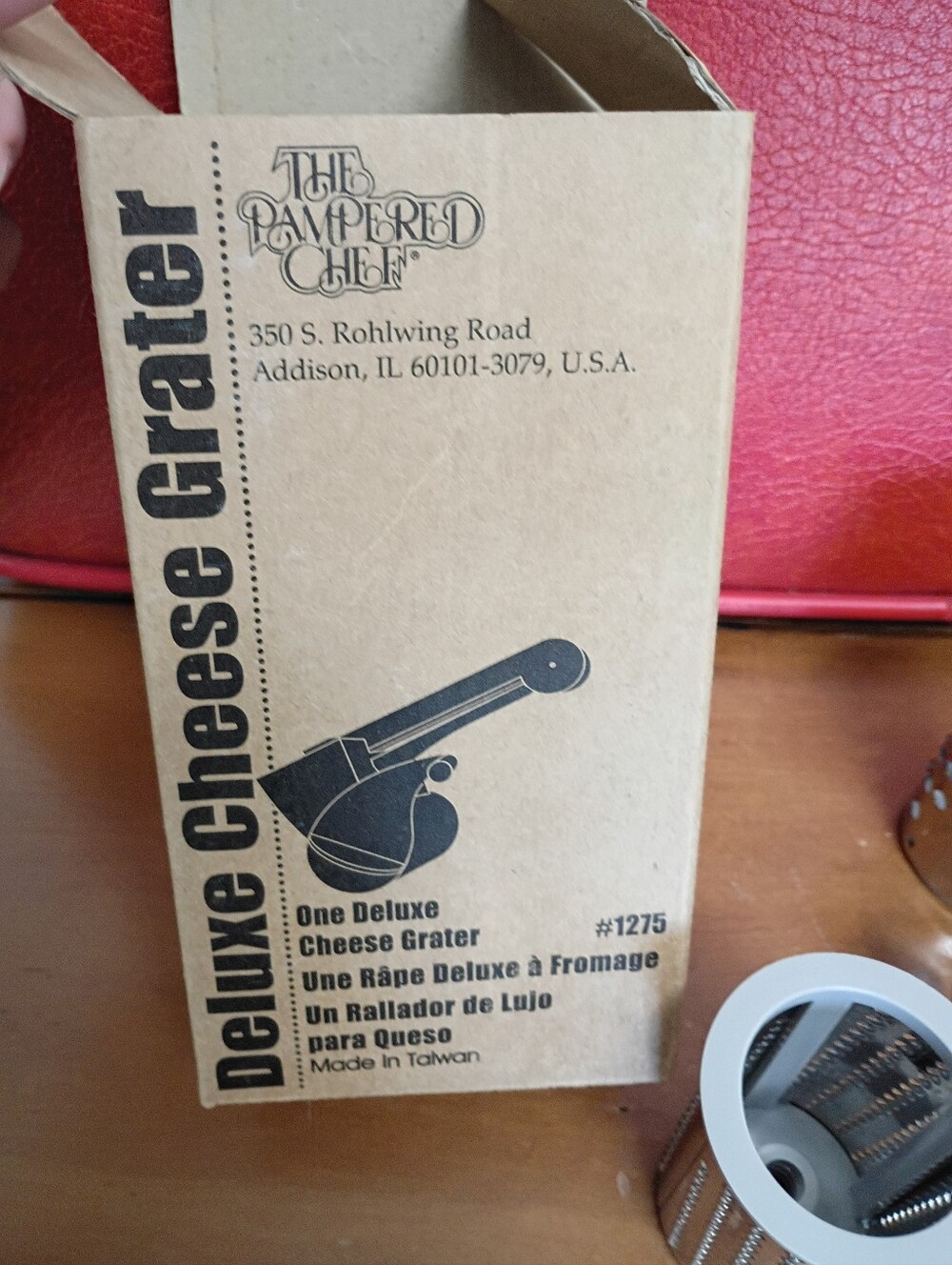 The Pampered Chef Deluxe Cheese Grater
